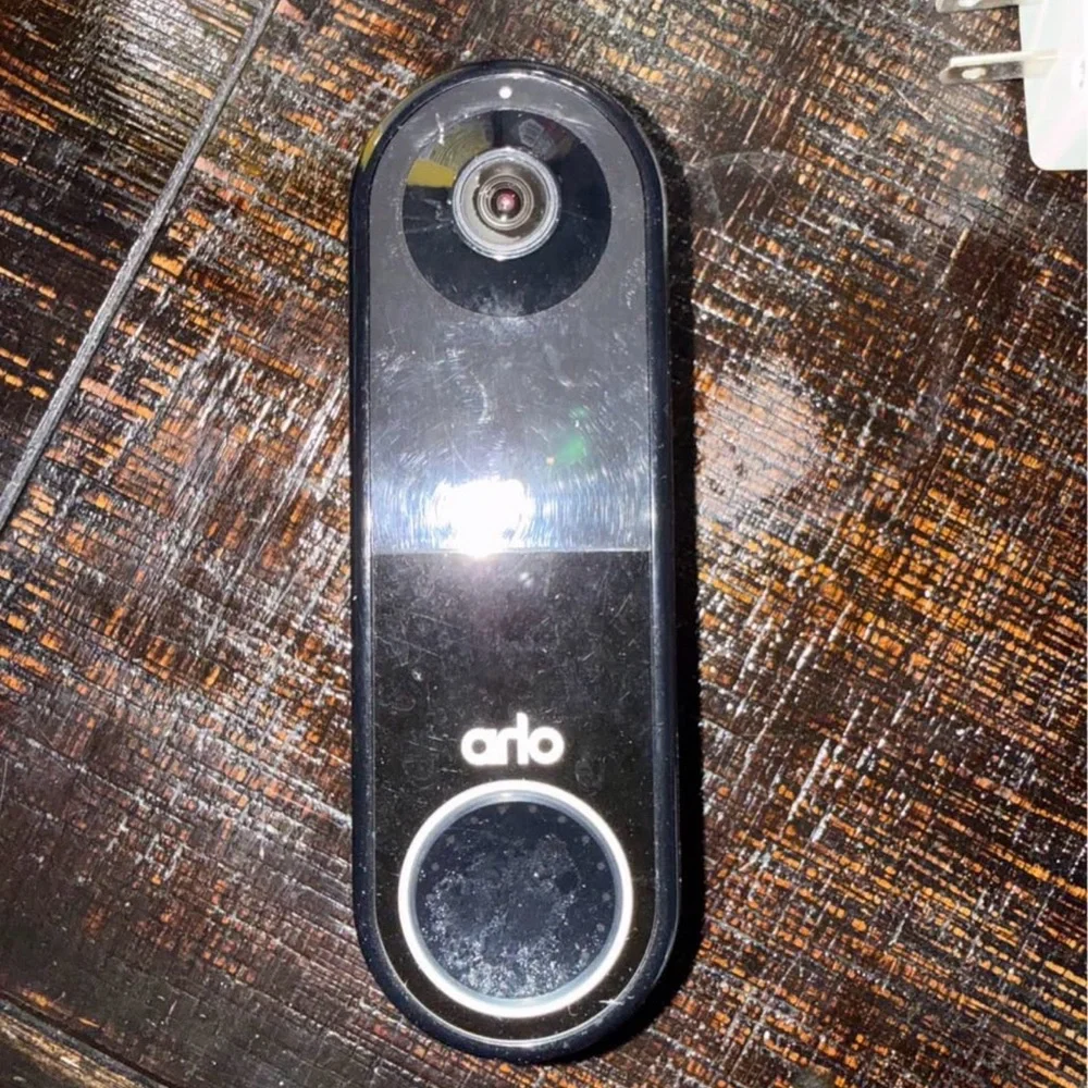 Arlo Security Camera Set with Accessories